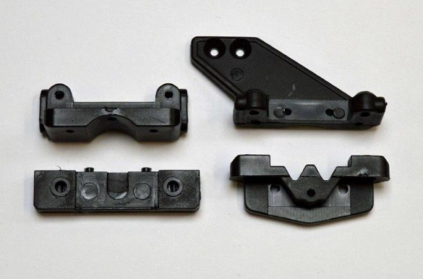 105290 CV-10B Querlenkerhalter Set